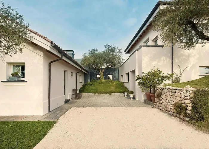 度假居 With Olive Grove In Abruzzo